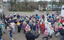 PHOTO-2024-12-11-17-29-44 PHOTO-2024-12-11-17-29-44